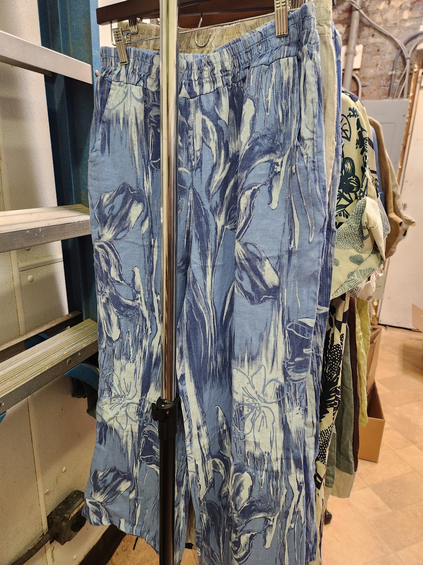 Linen floral straight pant