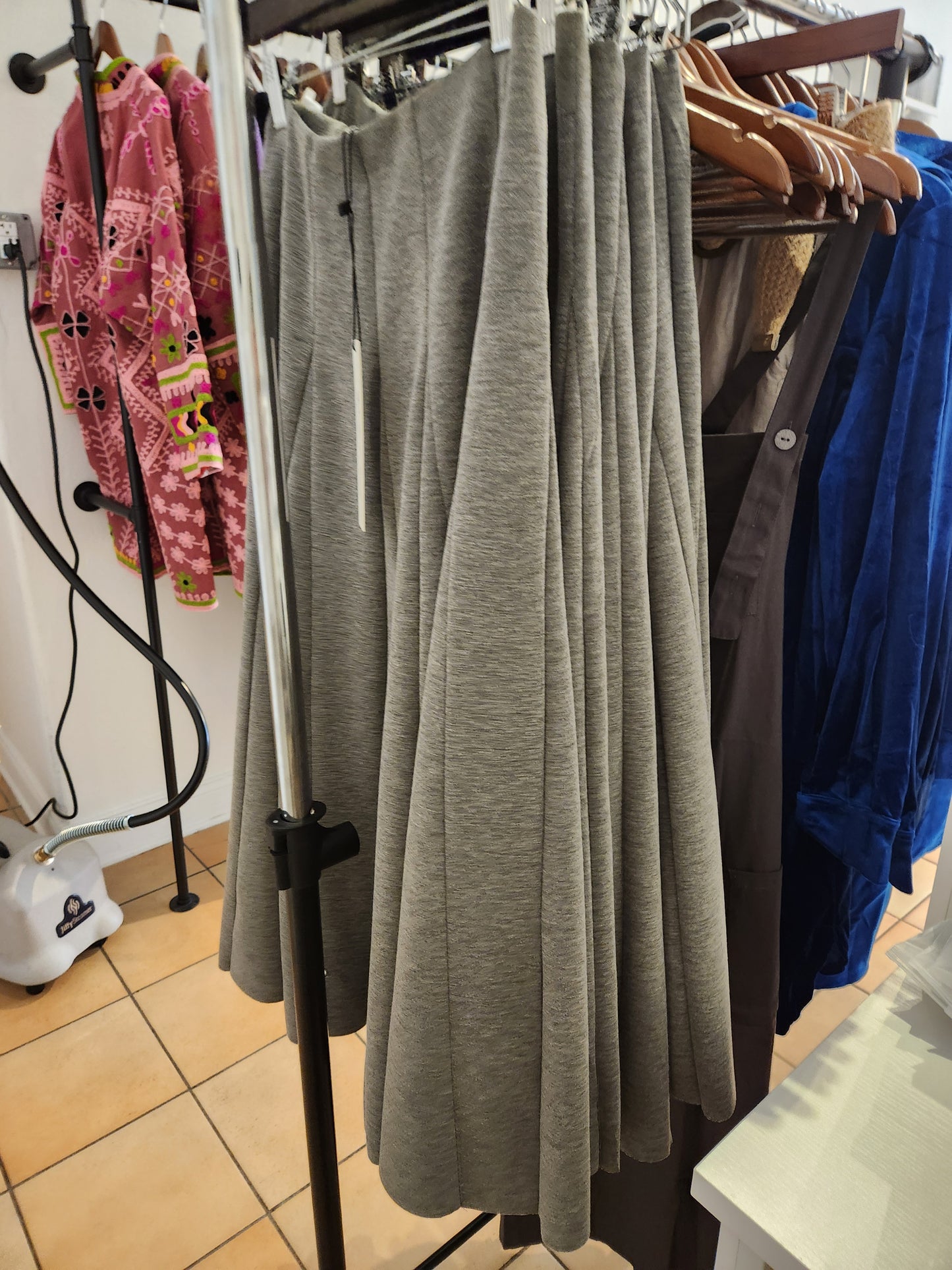 Grey classic a-line skirt with raw hem