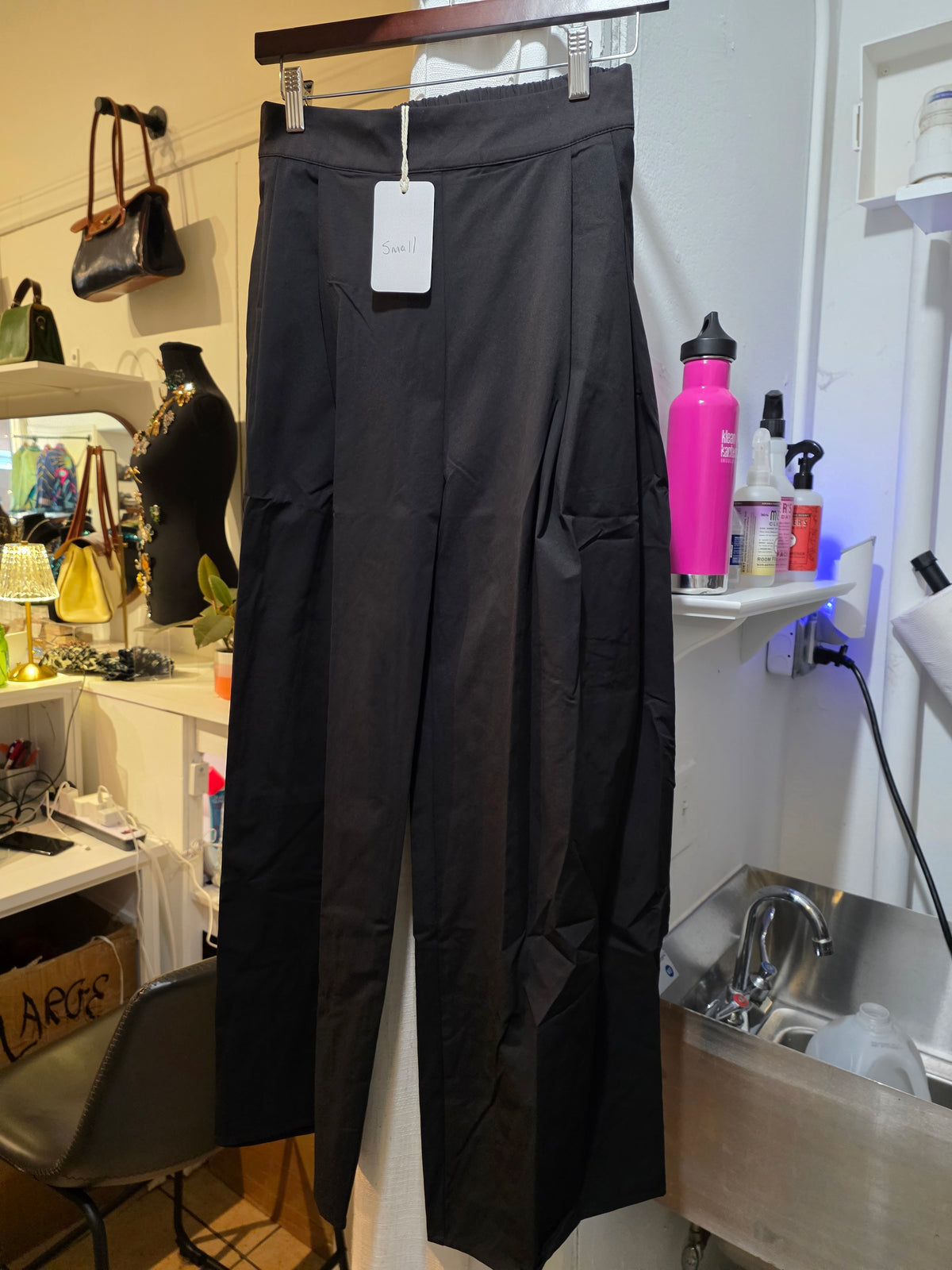 Wide leg black with side pockets