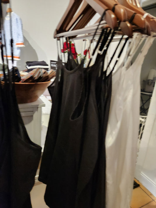 Namsar black tank
