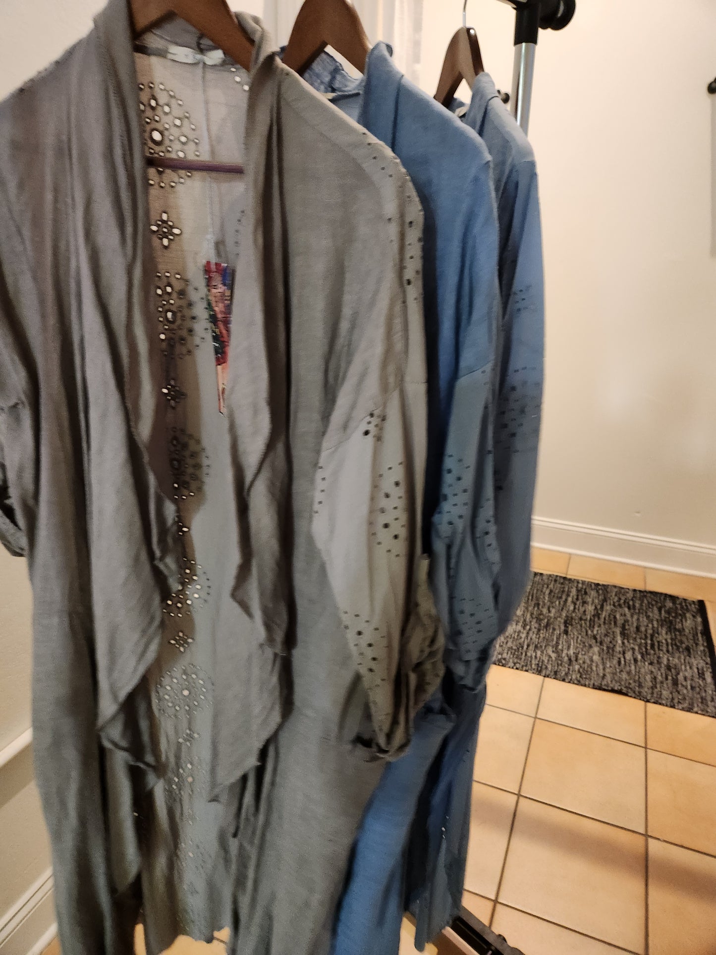 Italian linen eyelet back/arms duster