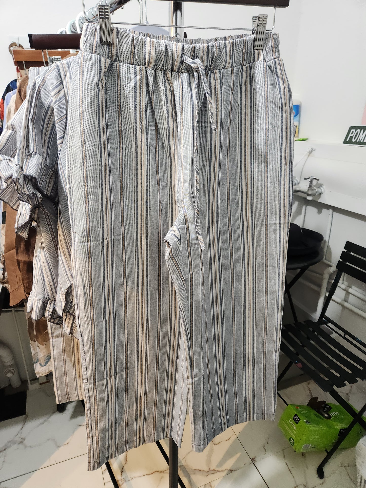 Cotton blend striped ankle pant