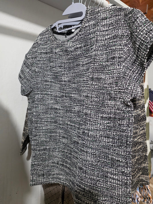 Boucle textured shirt sleeve top